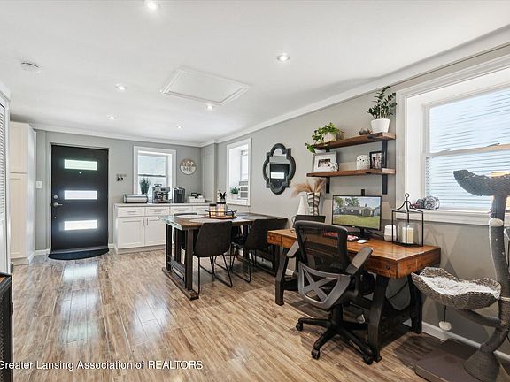 5th image of 618 Spartan Ave