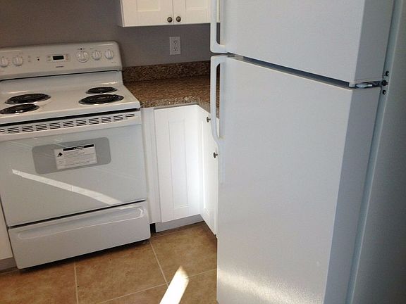 5th image of 9064 Arndale Cir