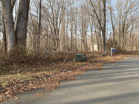 11 Pleasant Hill Lane