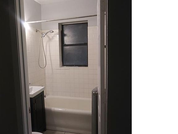 2nd image of 6949 S Paxton Ave