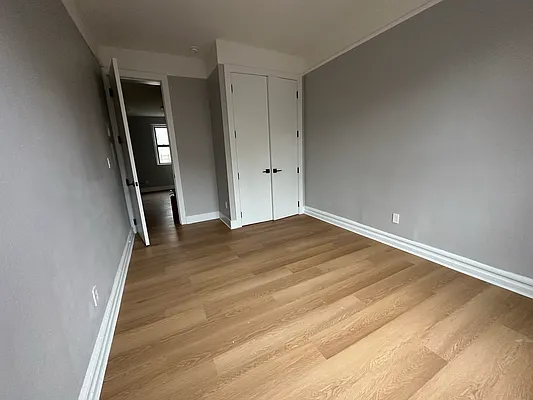 Rented by Peter R. Hungerford, LREB | media 21