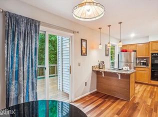 5R Augustine Ct, Gaithersburg, MD 20879