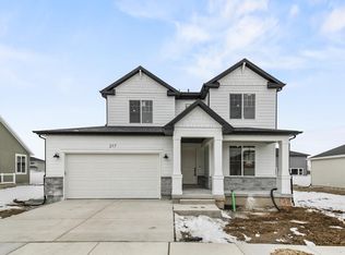 2244 W Pheasant Dr, Mapleton, UT 84664