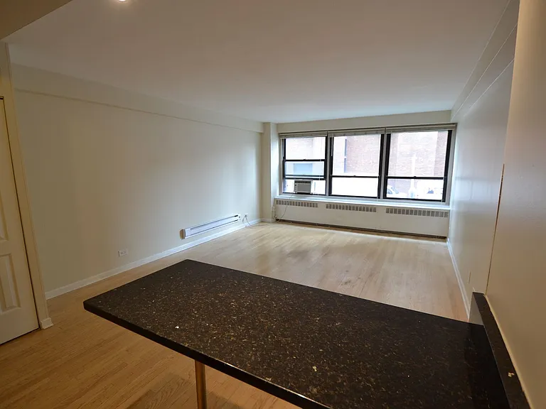 4180 Marine Terrace Apartments — Photo 61