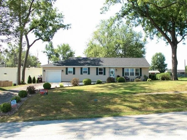 423 E Ross St, Palmyra, MO 63461