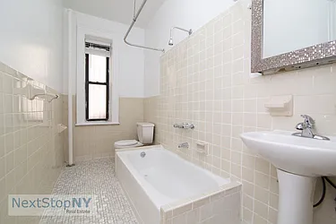 Rented by NextStopNY