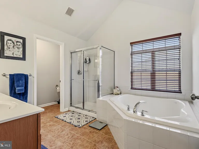 728 Farmhouse Rd — Photo 35