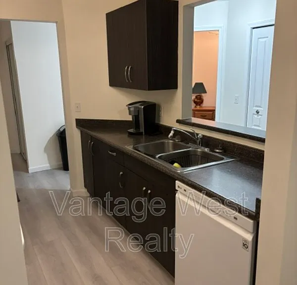 727 Houghton Rd #201 — Photo 5