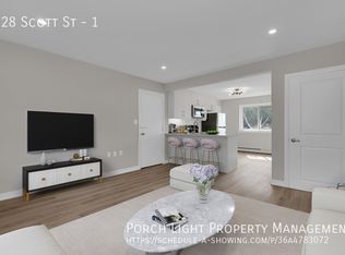 528 Scott St #1, Saint Catharines, ON L2M3X4