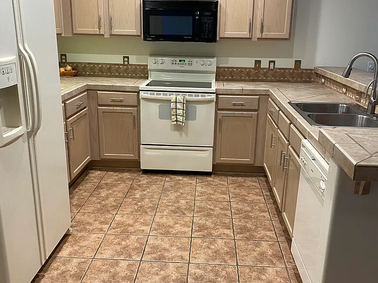 610 S Amante Dr — Photo 16