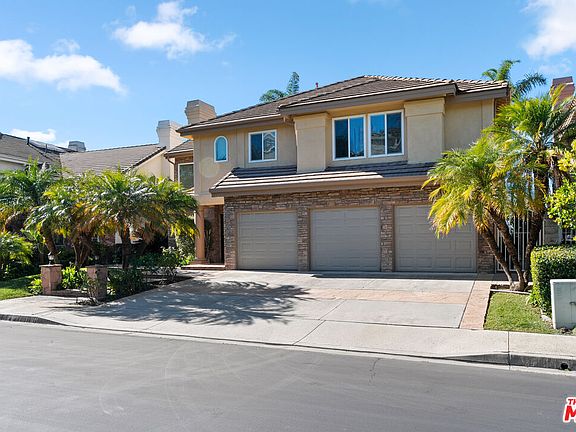 3rd image of 22421 Birchcrest