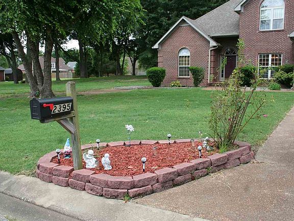 2nd image of 2395 Plantation Dr