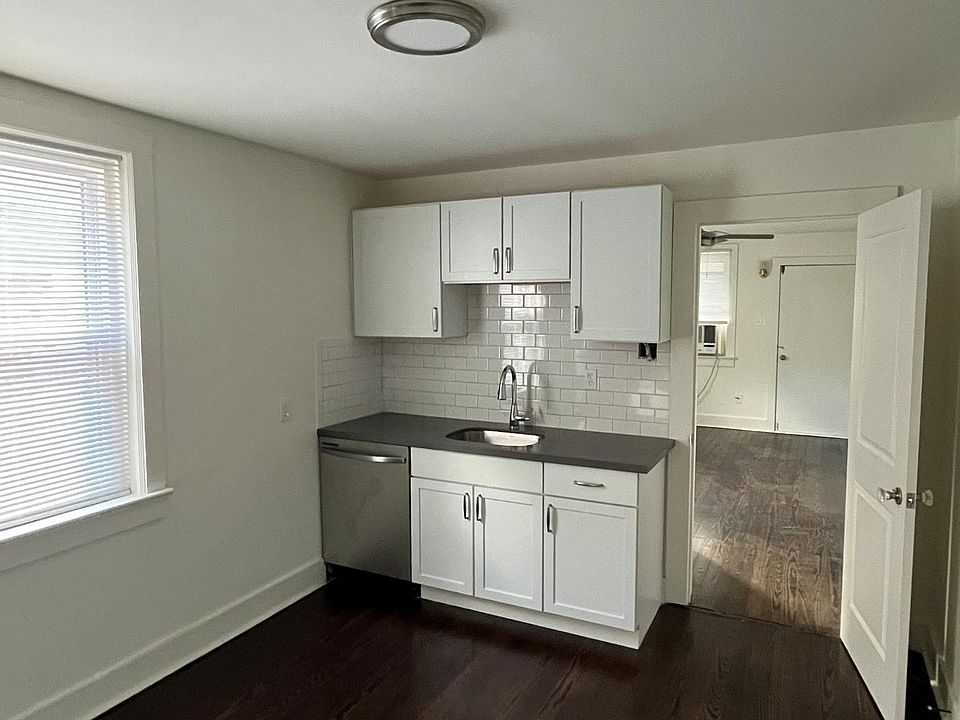 1st image of 522 Aurora Ave