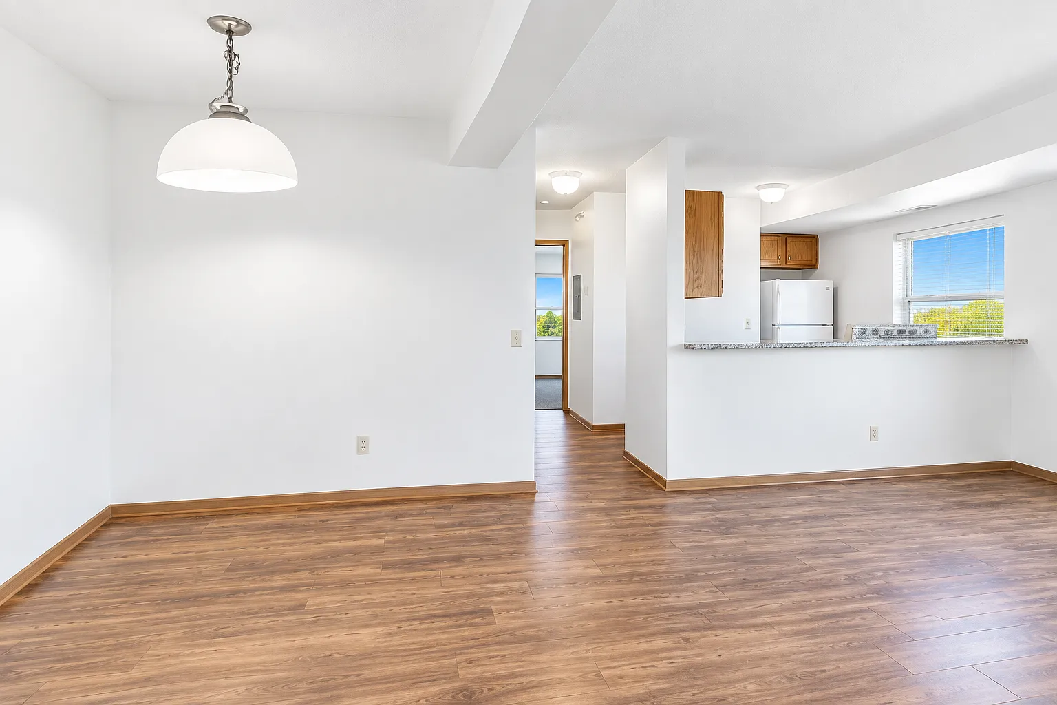 2 bed, $1,295 — Photo 4