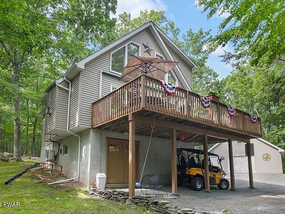 3rd image of 136 Bridle Rd