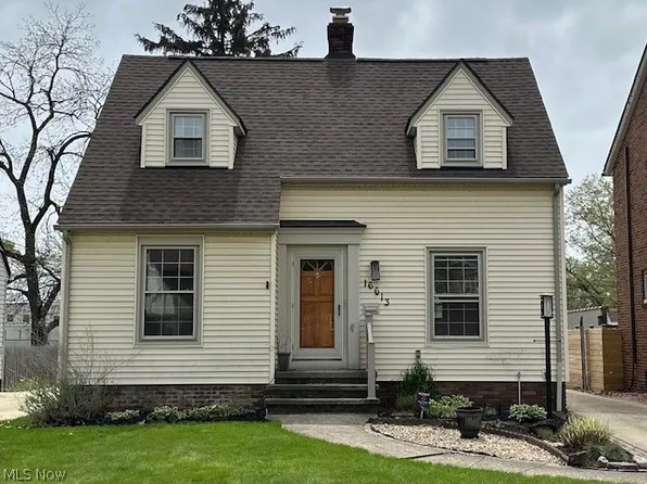 16613 Laverne Ave, Cleveland, OH 44135