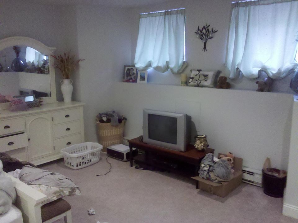 2nd image of 166 Saint Botolph St APT 1