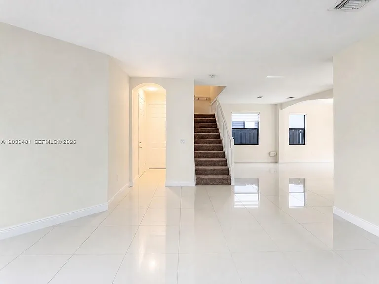 8605 NW 102nd Ct — Photo 10
