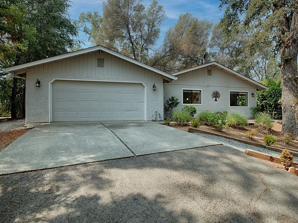 1st image of 23776 Chestnut Ct