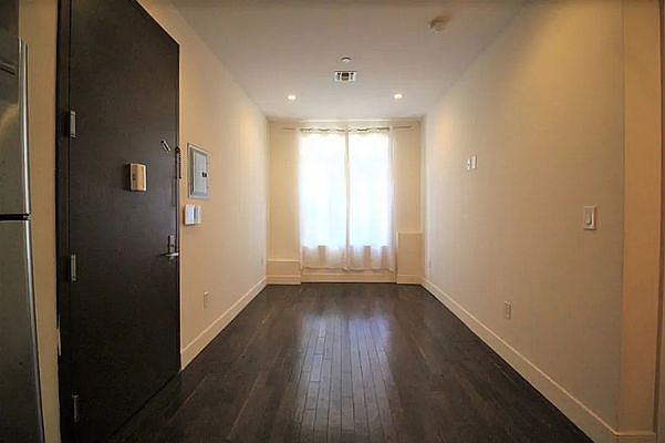 1st image of 60 Jefferson St #1R