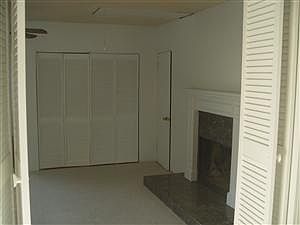 3rd image of 6328 Lake Como Ave