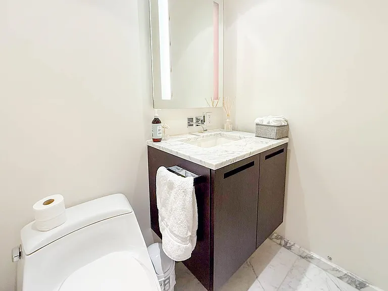 1011 Cordova St W #3007 — Photo 31