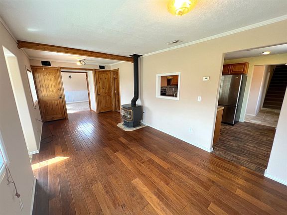 5th image of 2146 Fairview Ave