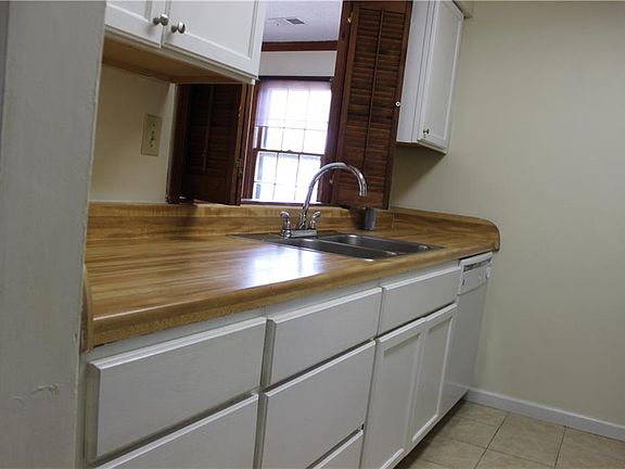 5th image of 1100 Gallery Ct