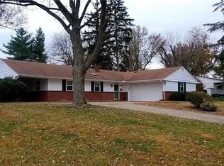 1100 Georgian Dr, Kettering, OH 45429