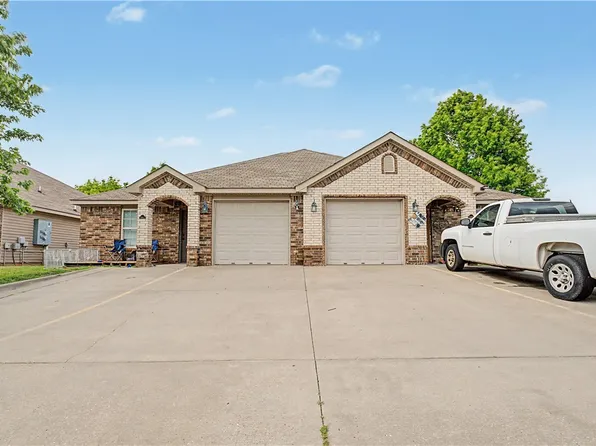 3302 SW Victoria Pl #C-d, Bentonville, AR 72712