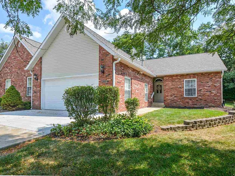 1st image of 2412 N Stonelake Cir