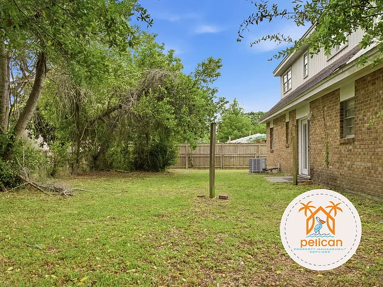6390 Beauclair Dr — Photo 19