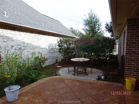 3rd image of 207 Meir Ln