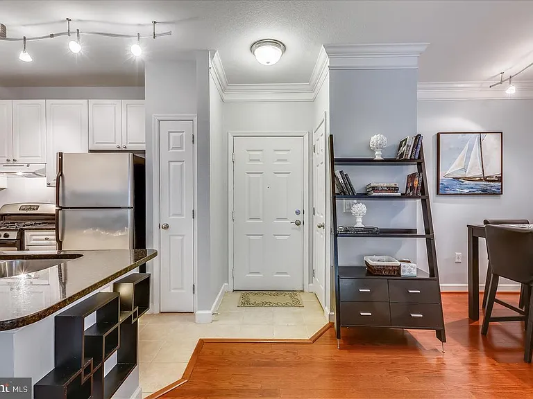 501 Hungerford Dr #154 — Photo 9