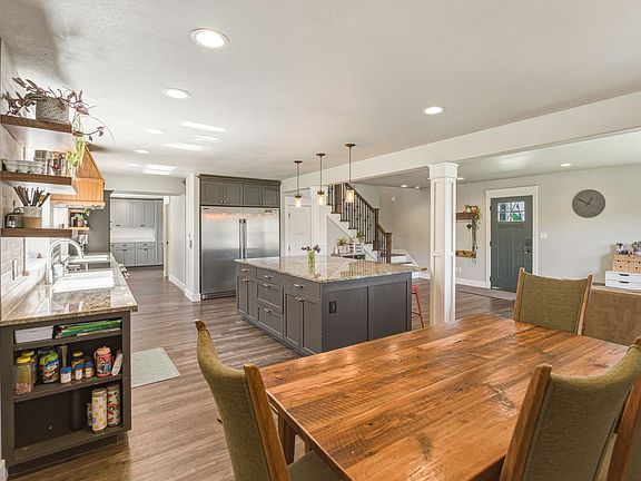 5th image of 317 Meadow Dr