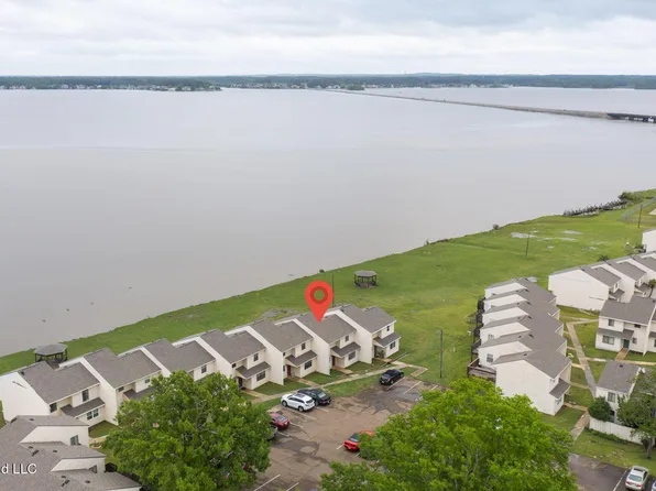 1056 Windrose Dr, Brandon, MS 39047
