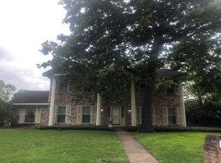 4830 Bayou Vista Dr, Houston, TX 77091