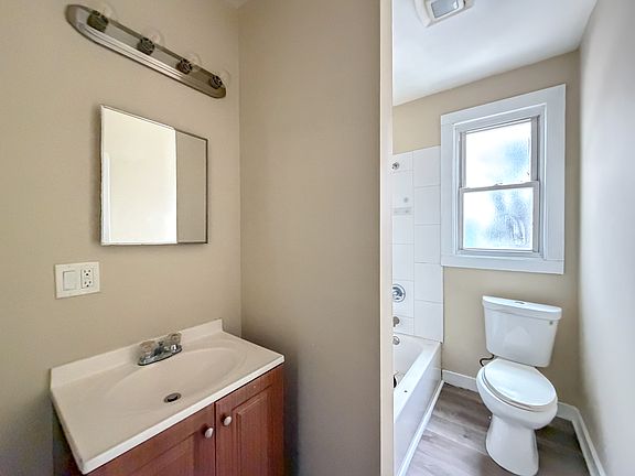 3rd image of 20 Judson Ave #3