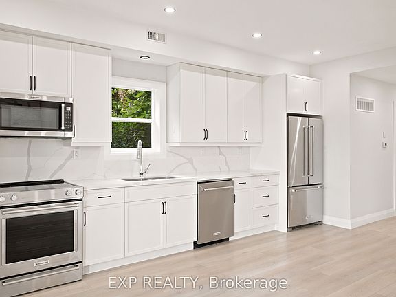 4th image of 129 Saint George St