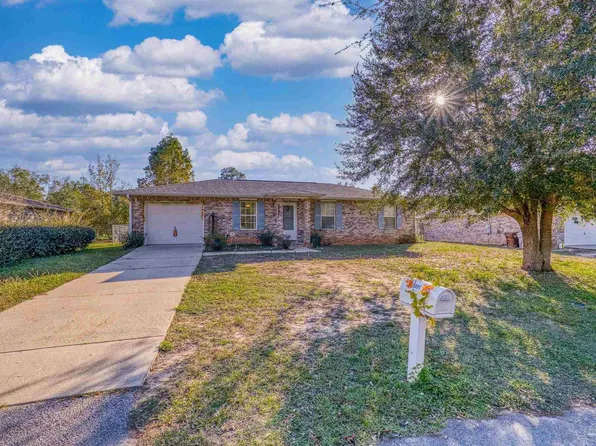 5691 Eagle Dr, Milton, FL 32570