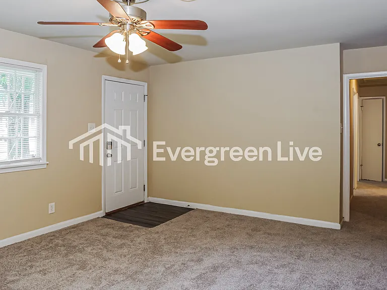 630 Kennan Rd NW — Photo 4