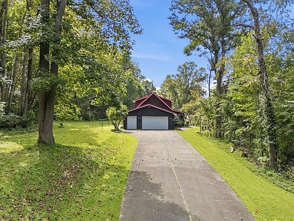 3rd image of 250 Hebron Rd