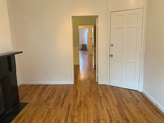 Rented by Flatiron Real Estate Advisors LLC | media 26