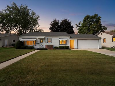 1040 Lincoln DRIVE WEST West, West Bend, WI, 53095