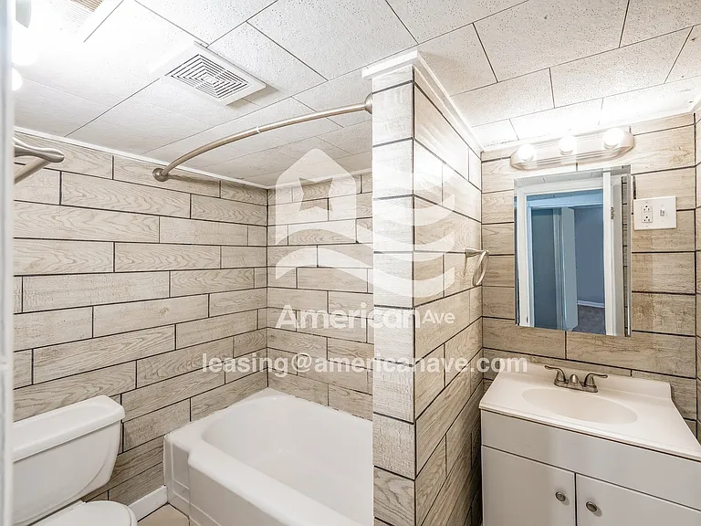 69004_010_main_bathroom_13823112.jpg