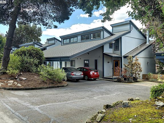 4th image of 616 N Tomahawk Island Dr