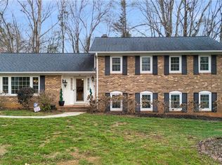 241 Flintshire Rd, Winston Salem, NC 27104