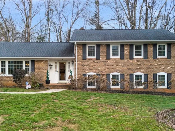 241 Flintshire Rd, Winston Salem, NC 27104