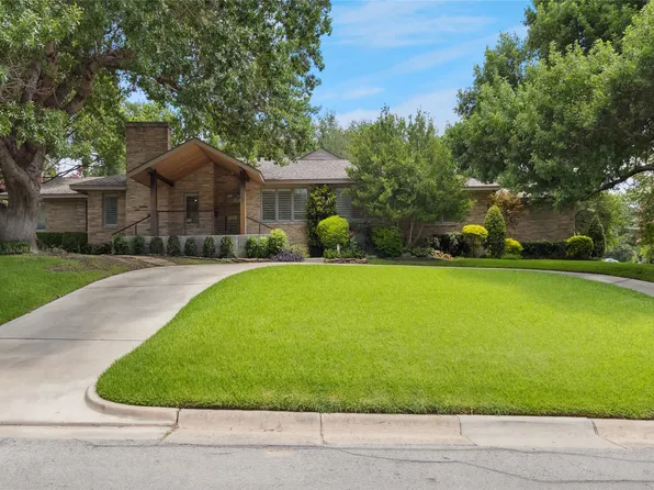 3600 Encanto Dr, Fort Worth, TX 76109