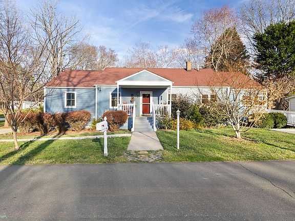 3rd image of 226 Lydia Ln